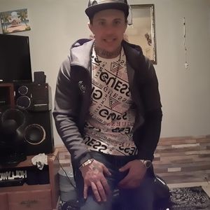 Meet your Posher, Joey